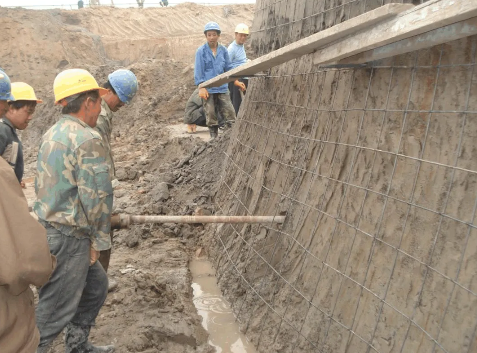 蔡甸常见基坑支护开挖事故的原因分析与处理方法
